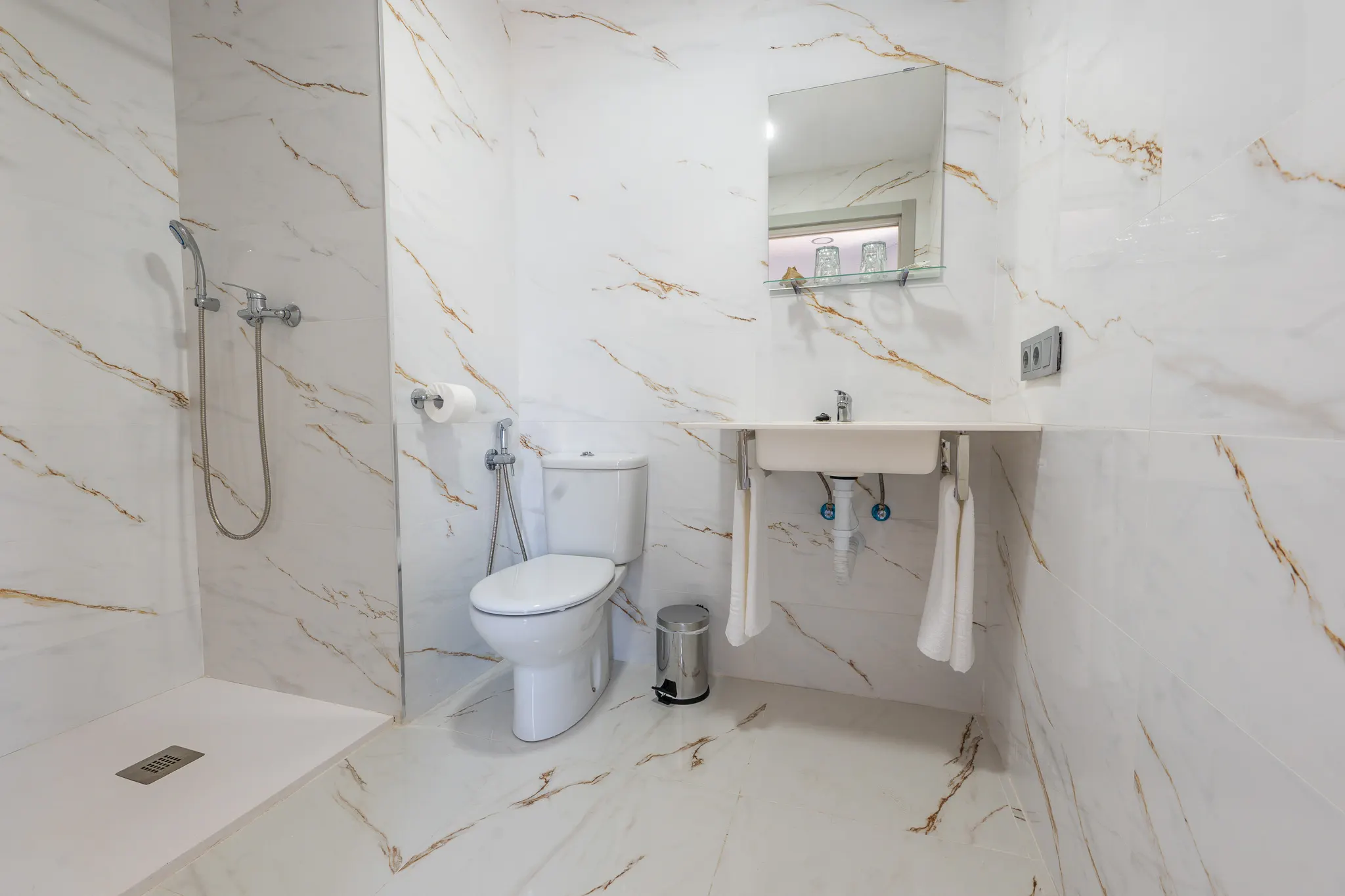 Baños - Hotel Nogalera